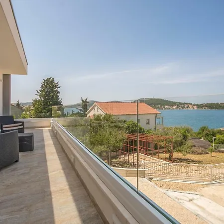 Oceanis רוגוזניצה